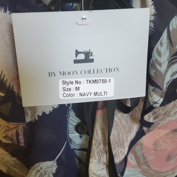 Beautiful Top - Picture 9 of 16